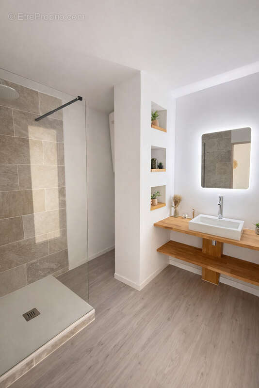 Appartement à SAINT-DENIS
