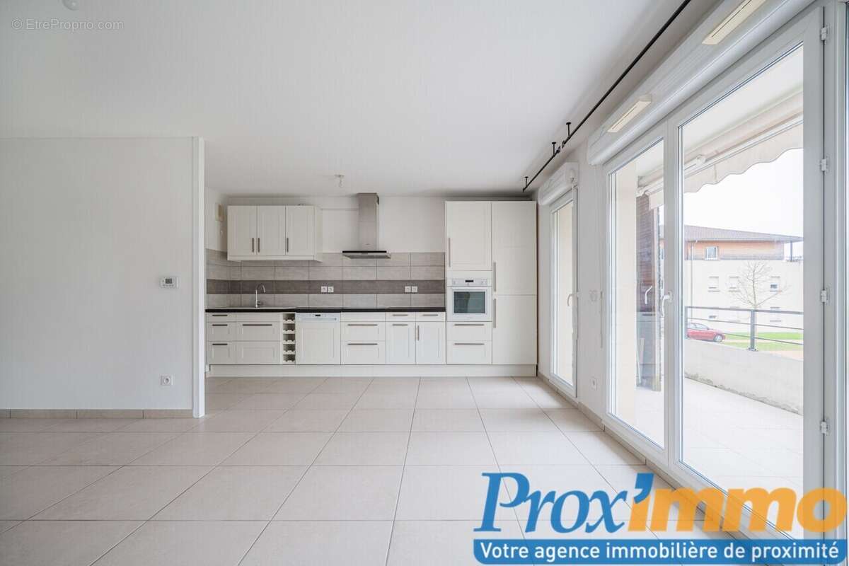 Appartement à LA BUISSE