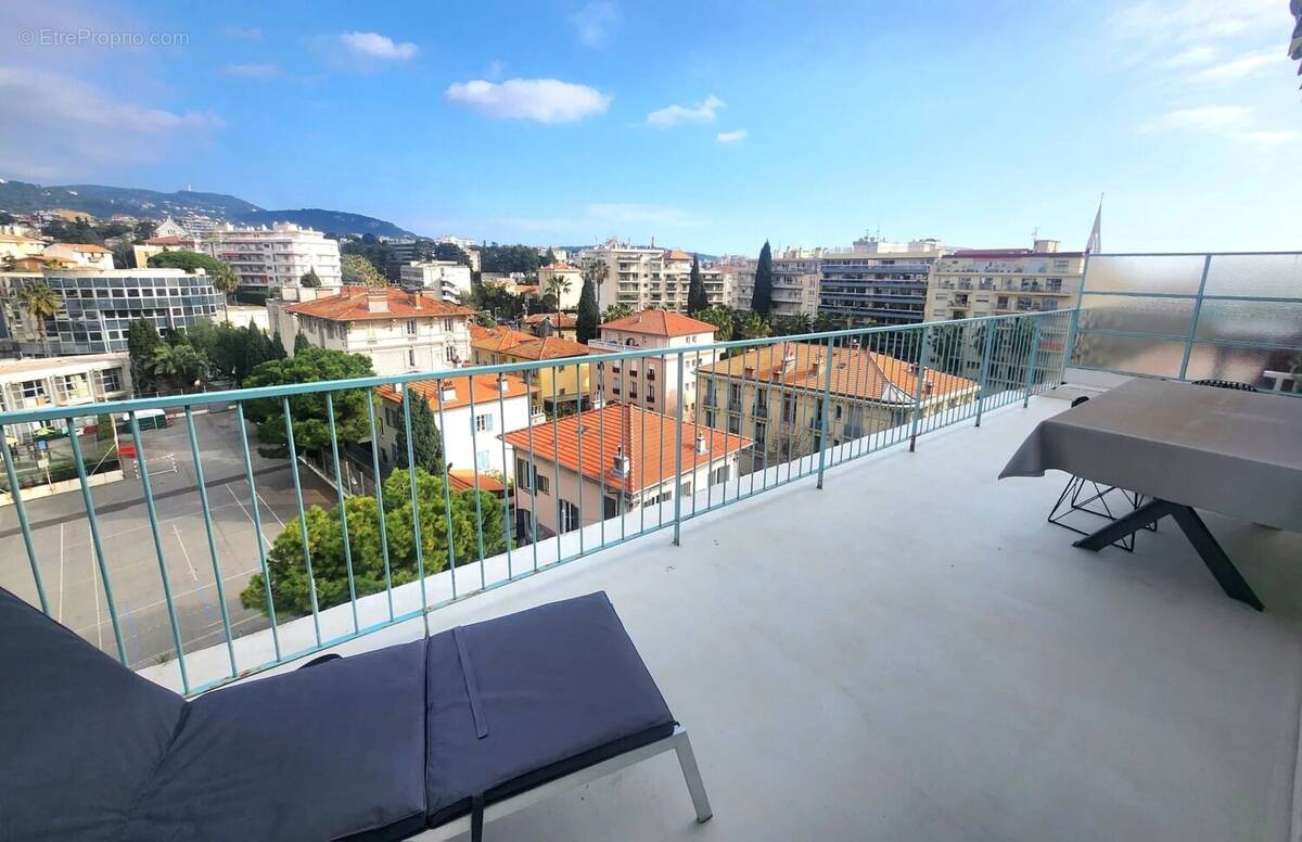 Appartement à NICE