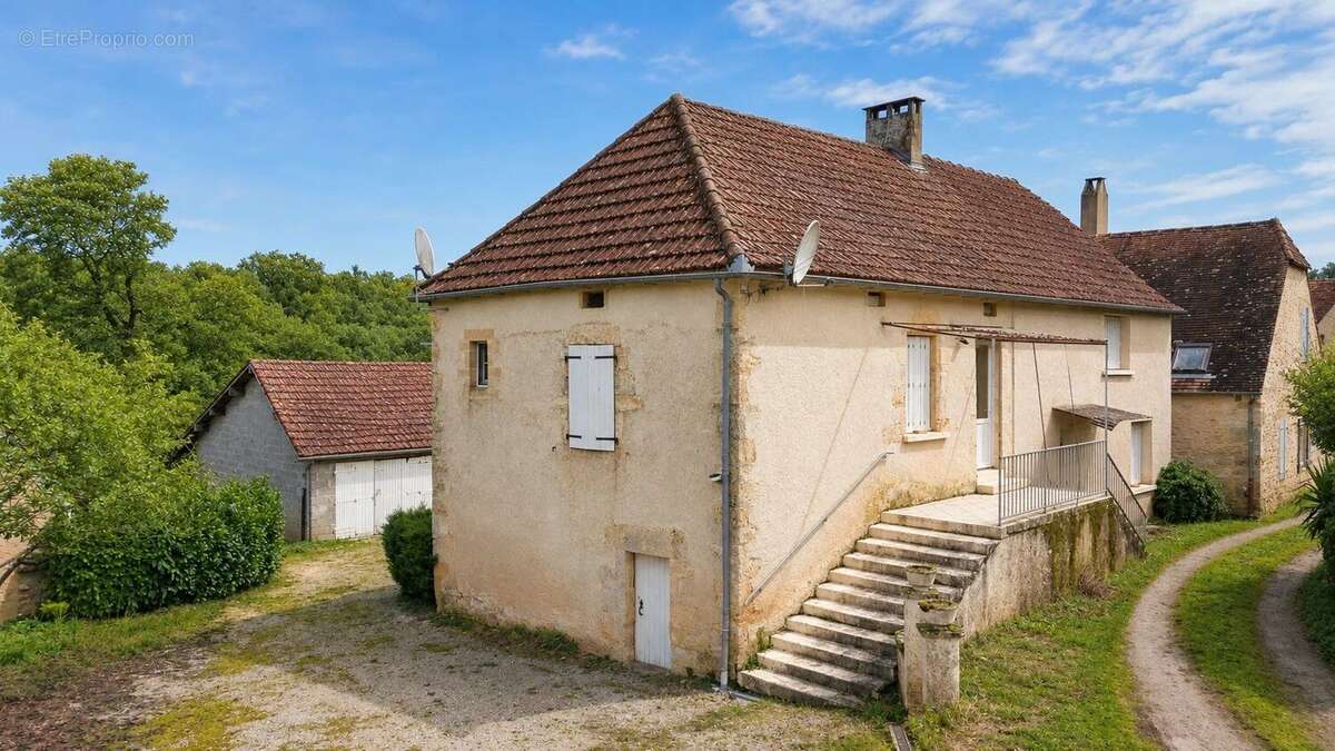 Maison à GOURDON