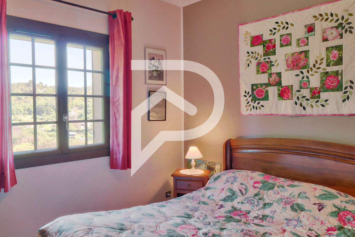 Maison à ESPARRON-DE-VERDON