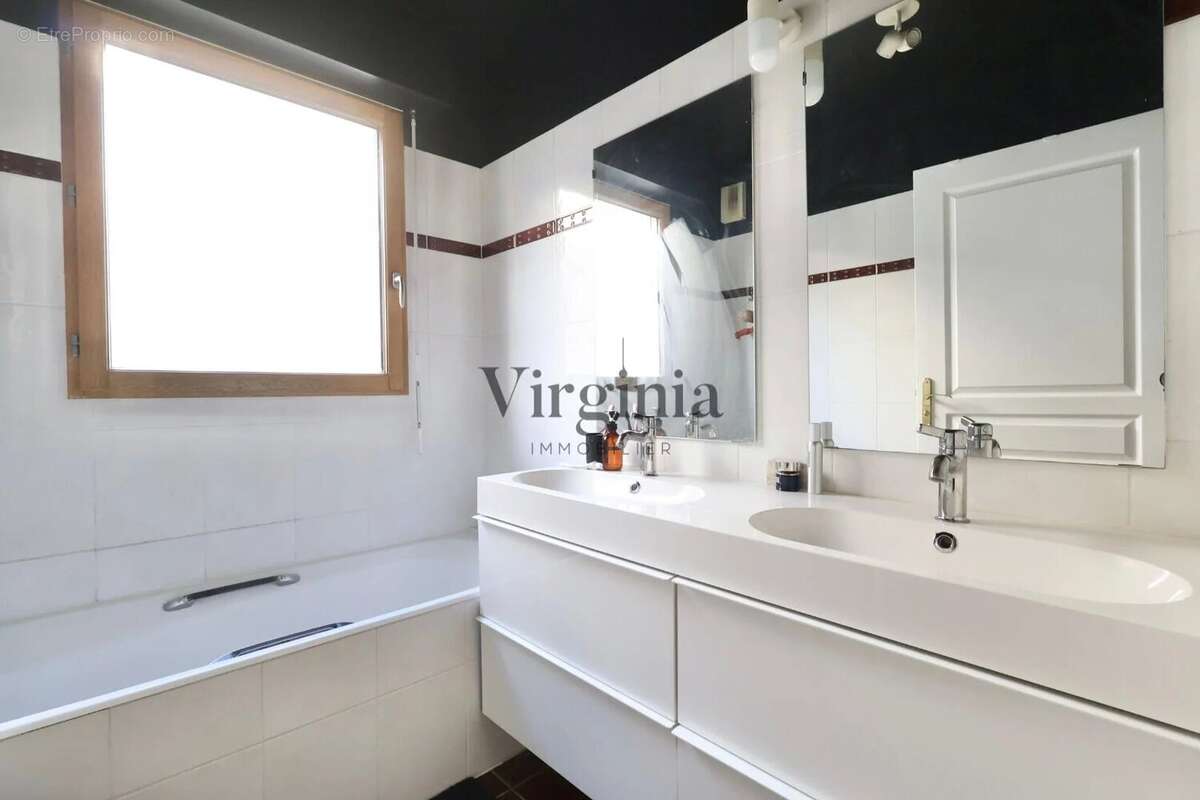 Appartement à SAINT-MAURICE