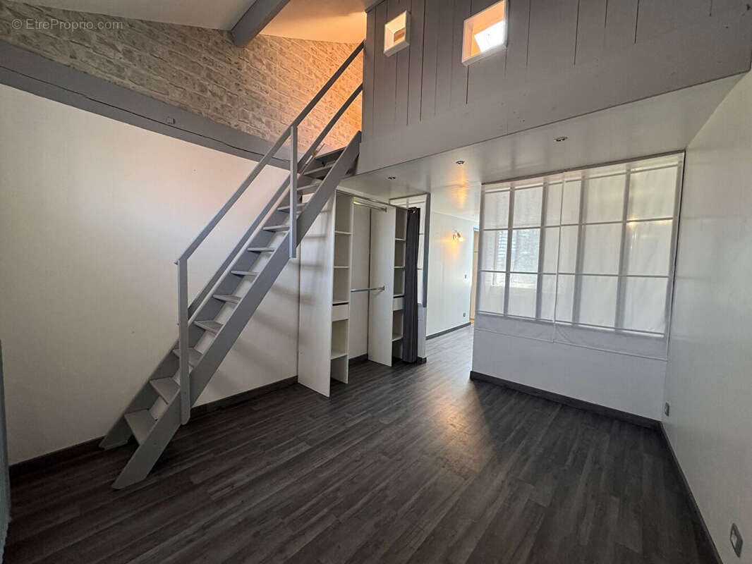 Maison à TREMBLAY-LES-VILLAGES