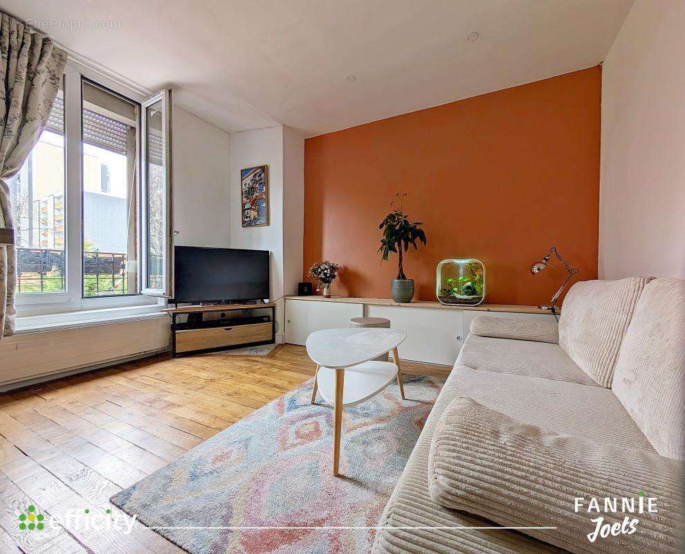 Appartement à GENNEVILLIERS
