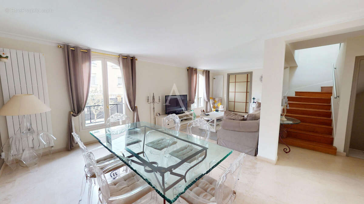 Maison à LE RAINCY
