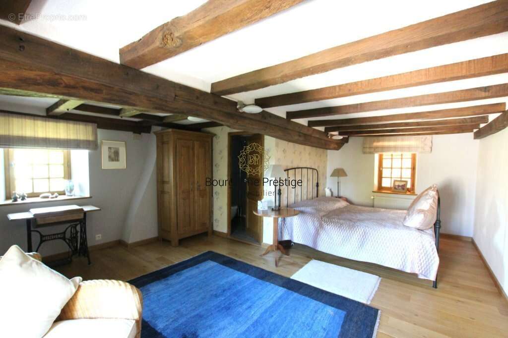 Authentique maison de famille en bourgogne de 263 m² avec 5 chambres - parc arbore de 3 041 m² et  dependances - photo 22