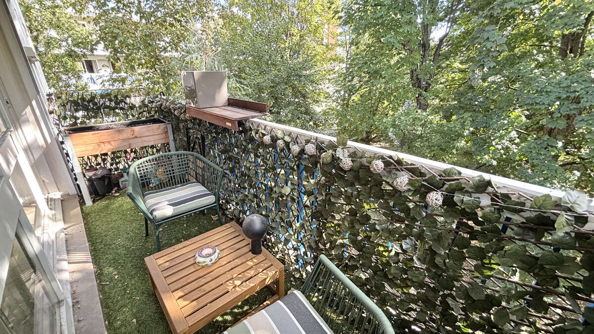 Appartement à ENGHIEN-LES-BAINS