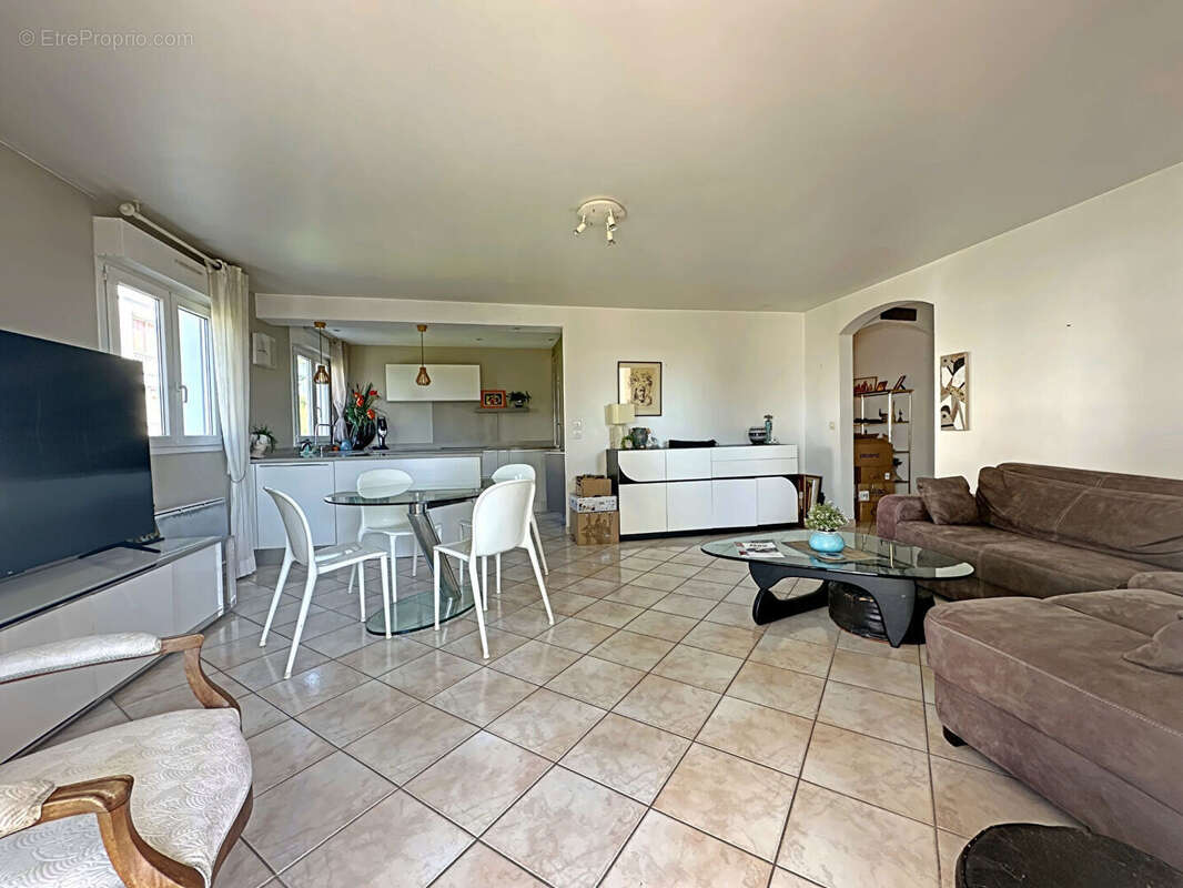 Appartement à FREJUS