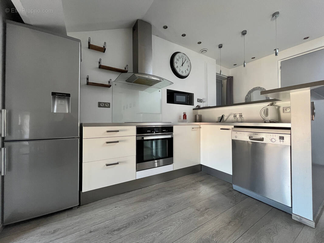 Appartement à SAINT-ETIENNE