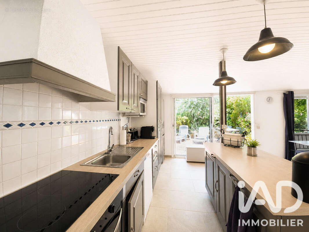 Photo 5 - Maison à ROQUEBRUNE-SUR-ARGENS