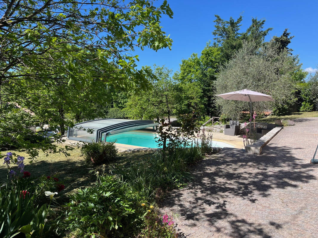 Maison à SAINT-VALLIER-DE-THIEY