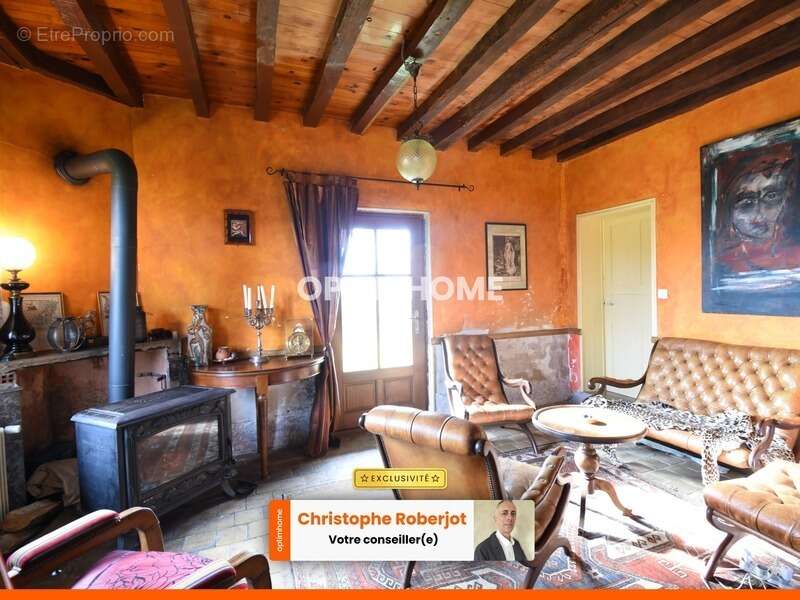 Maison à LONGEPIERRE