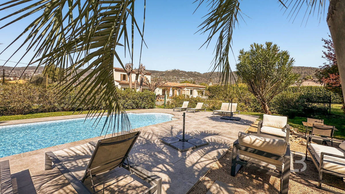 Maison à PEYMEINADE