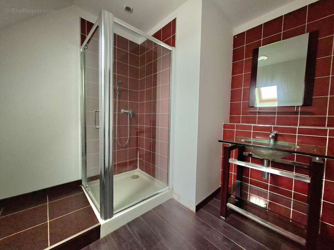 Maison à SAINT-OUEN-LE-MAUGER