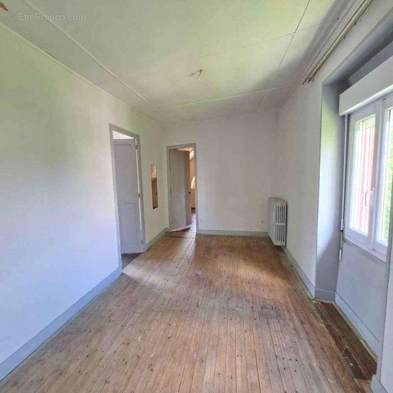 Maison mitoyenne de type 4 - photo 2