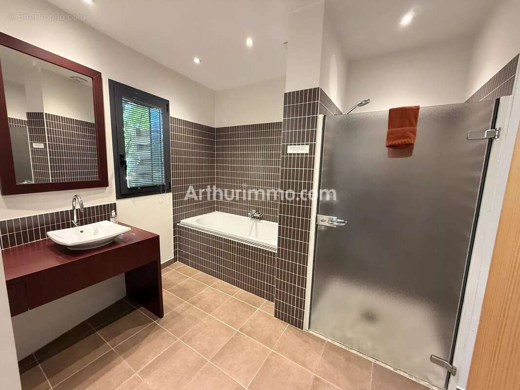 Appartement à COURLANS