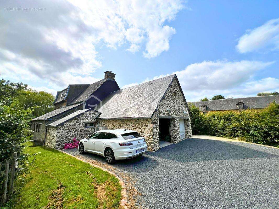 Maison à THURY-HARCOURT