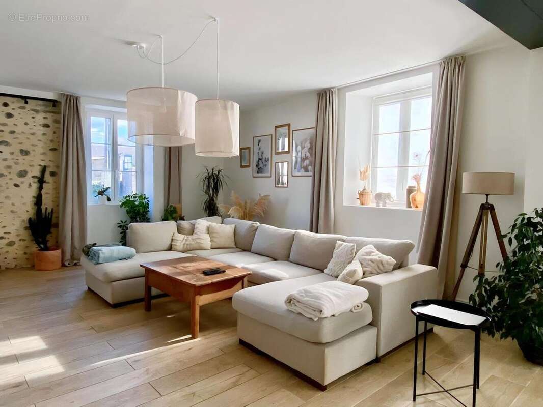 Maison 200 m² à Meillon  - photo 3