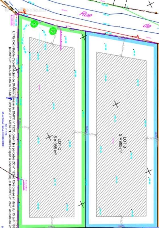 Terrain à BOUGLAINVAL