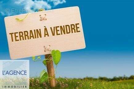 Terrain à VAILLY-SUR-AISNE