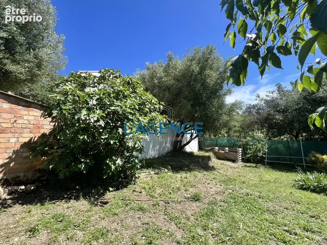 Proche centre et en pleine nature charmante villa de 110m2 sur 716m2 de terrain - photo 15