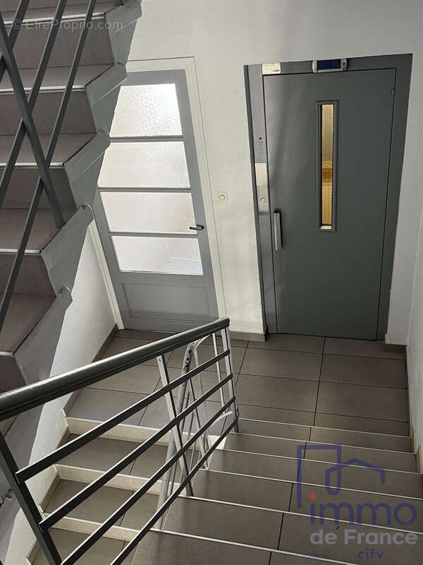 Appartement à SAINT-ETIENNE
