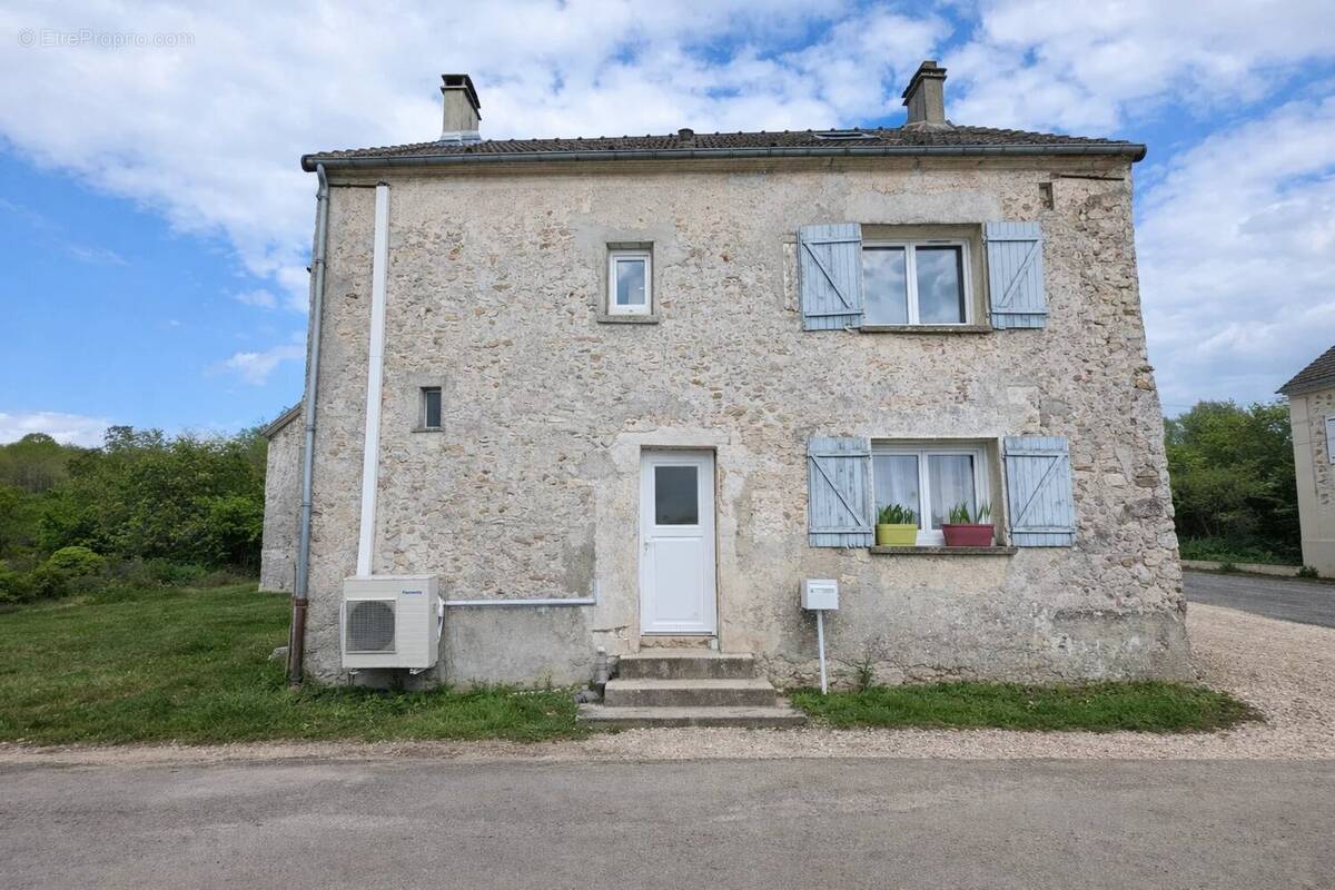 Maison à SAACY-SUR-MARNE