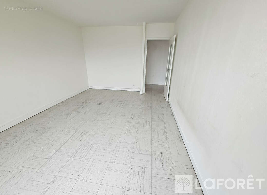 Appartement à ROMILLY-SUR-SEINE