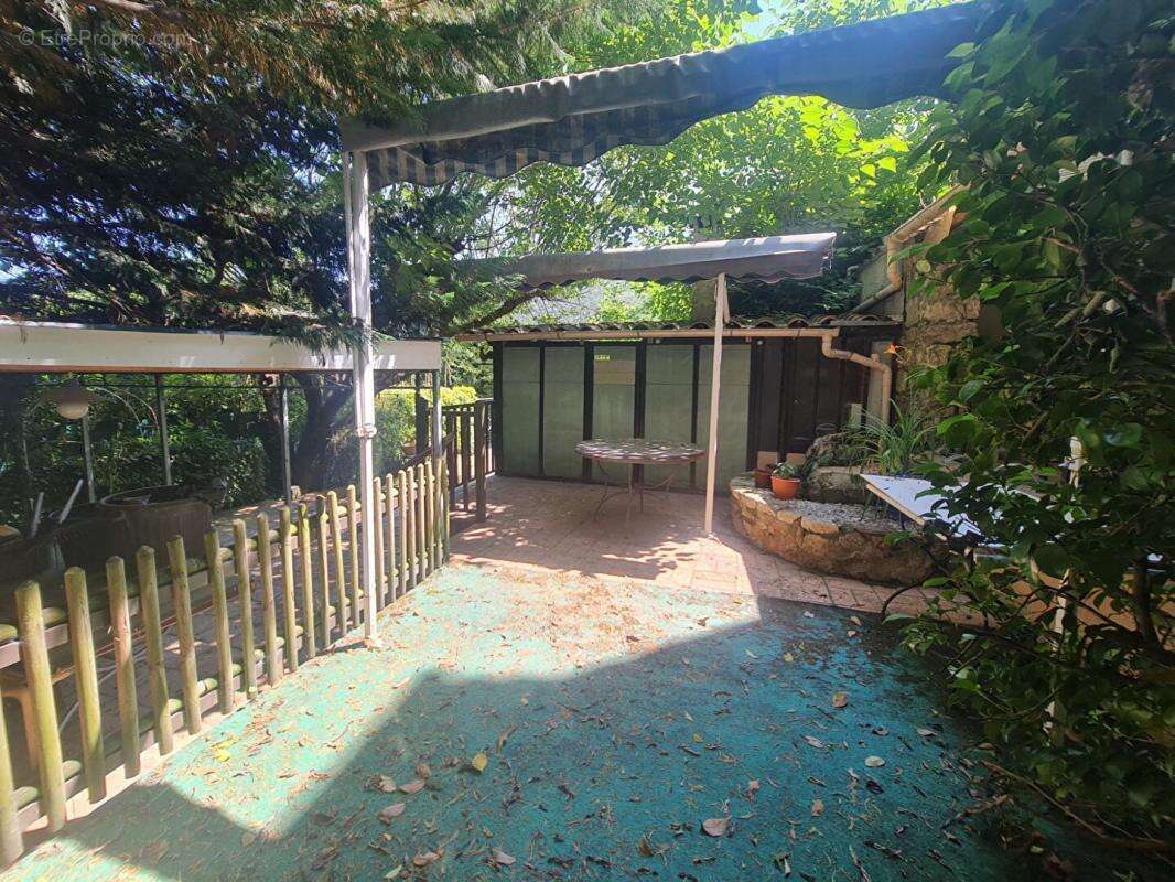 Maison à LES SALLES-DU-GARDON