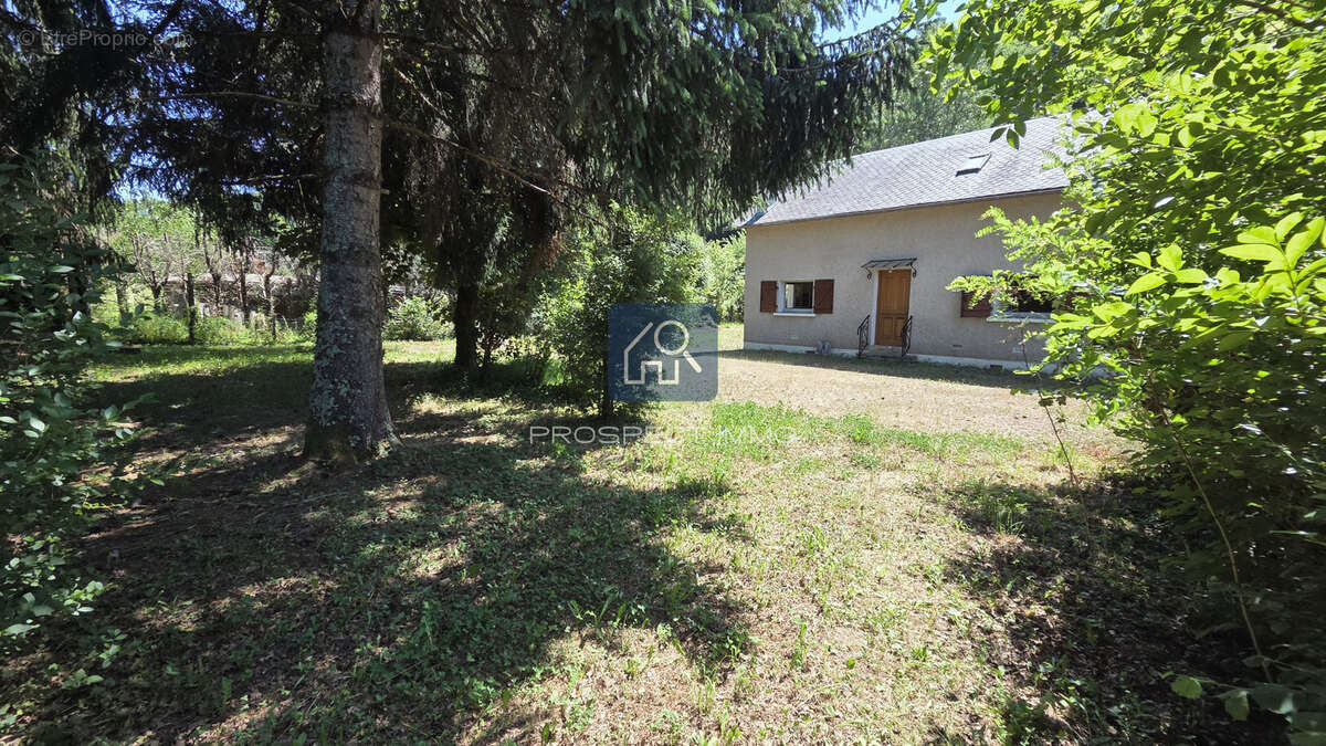 Maison à SAINT-COME-D'OLT