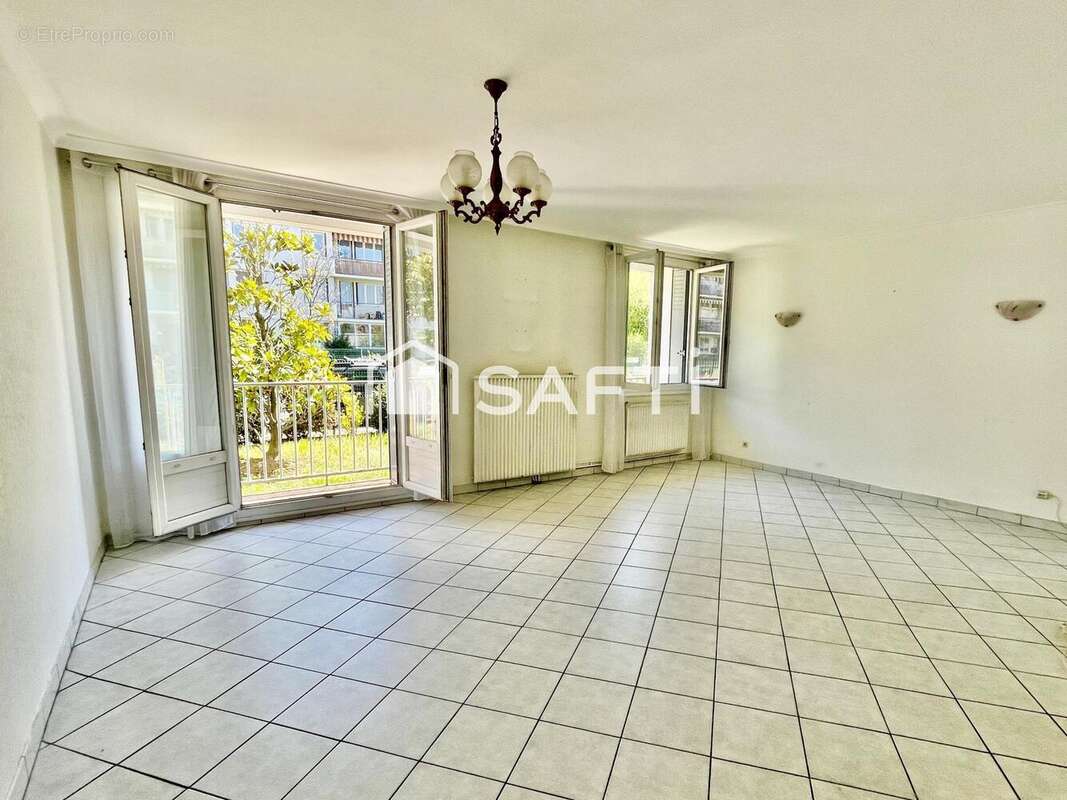 Photo 4 - Appartement à LYON-8E