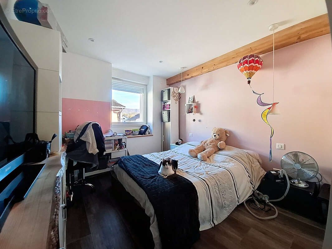 Appartement à RIVES