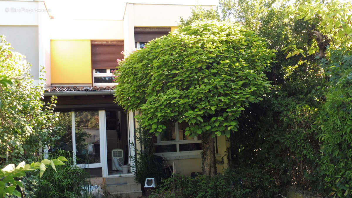 Maison 5 pièces, 114 m2 garage et jardin - photo 10