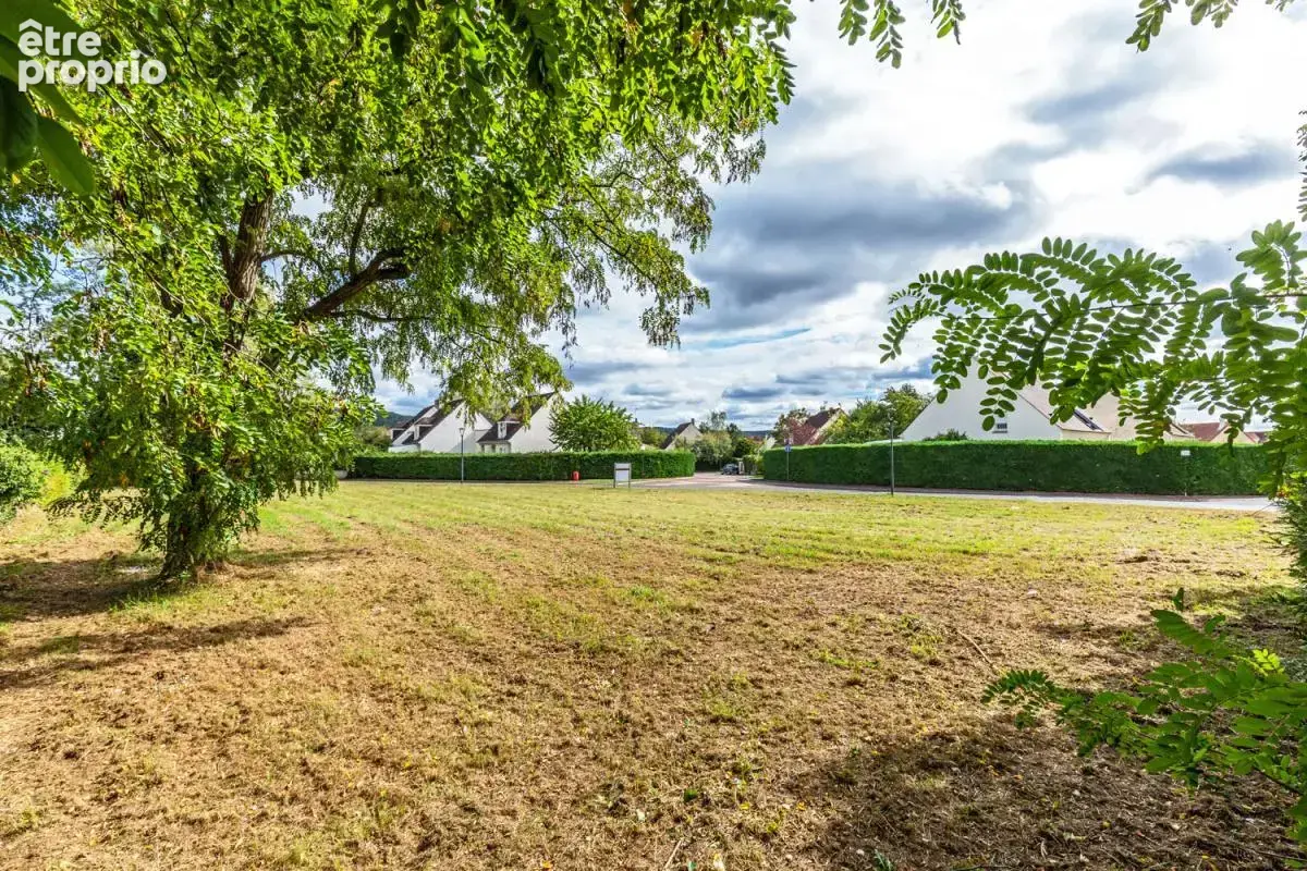 Terrain - 1 359 m² - Verneuil-sur-Seine (78) - photo 2