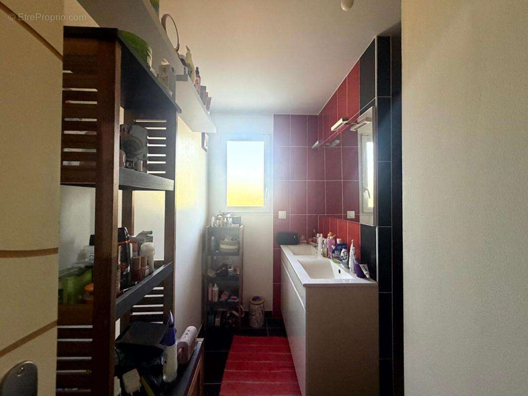St Andre De Lidon Maison 4 pièce(s) de plain pied 86 m2 - photo 8
