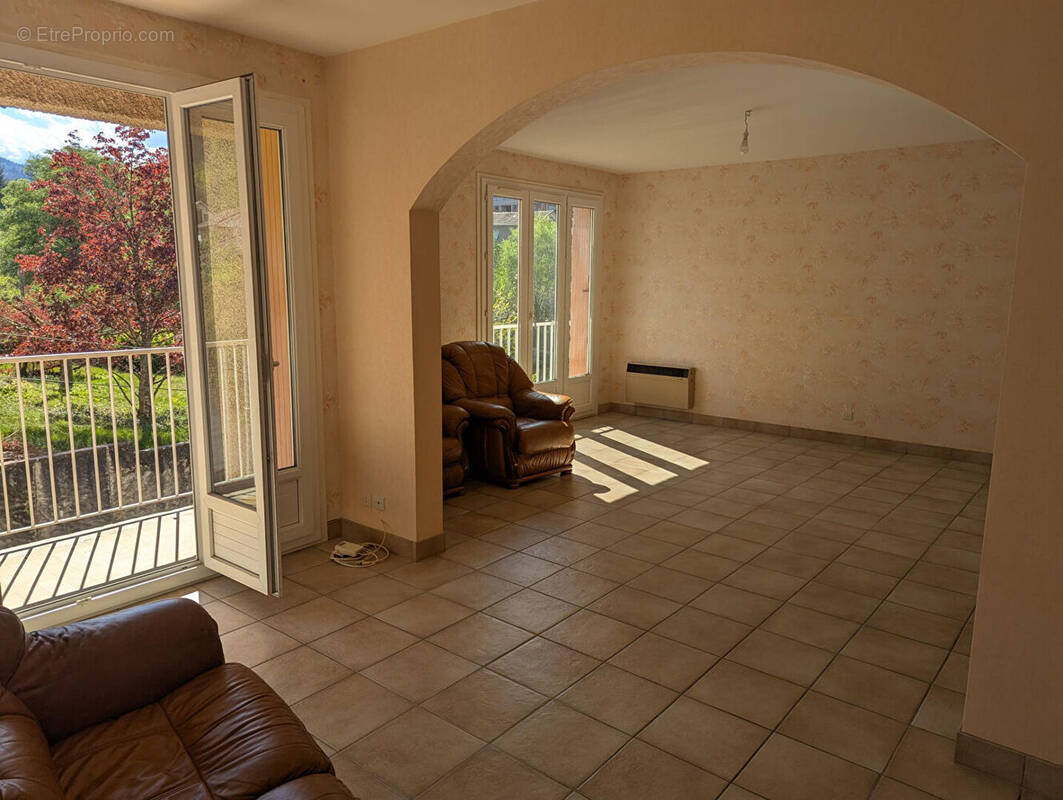 Appartement à LE CHEYLARD