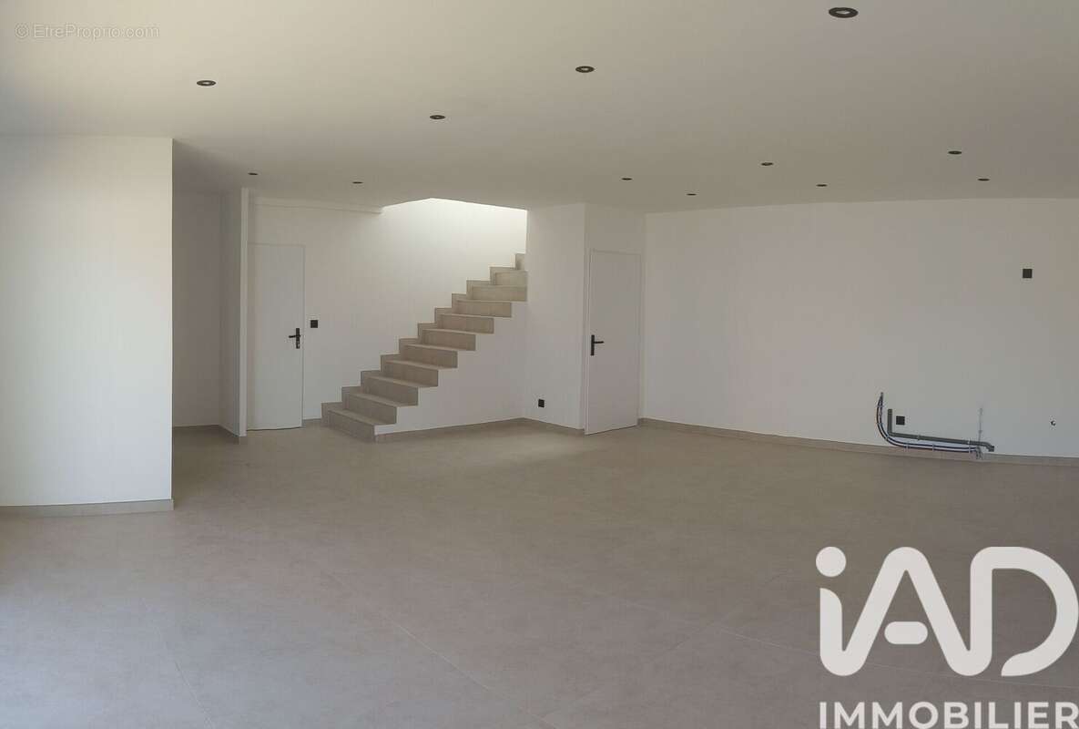 Photo 3 - Maison à MONTELIMAR