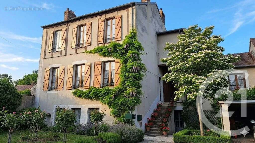Maison à CLAMECY