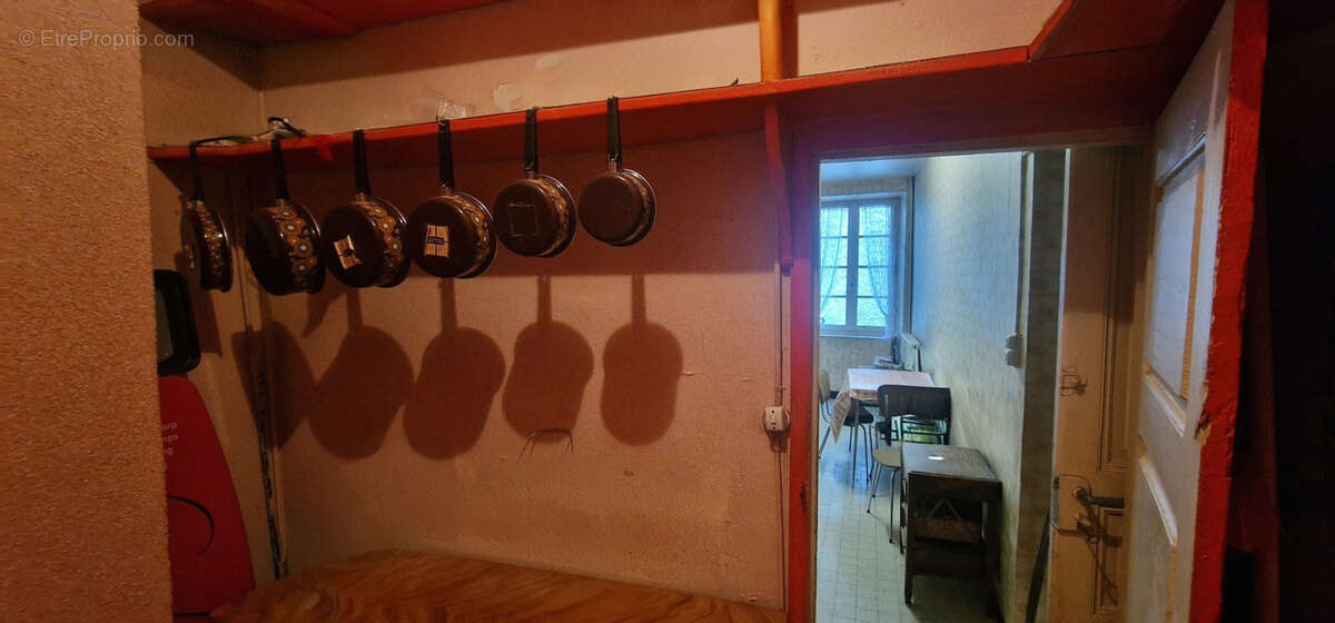 Grande maison de village  de 175 m2 avec cour + potager+ Chataigneraie - photo 7