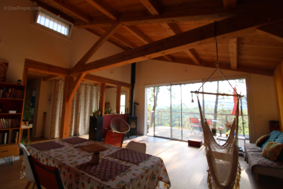 Charmante maison en bois de 98 m2 sur un terrain de 2800 m2. - photo 55