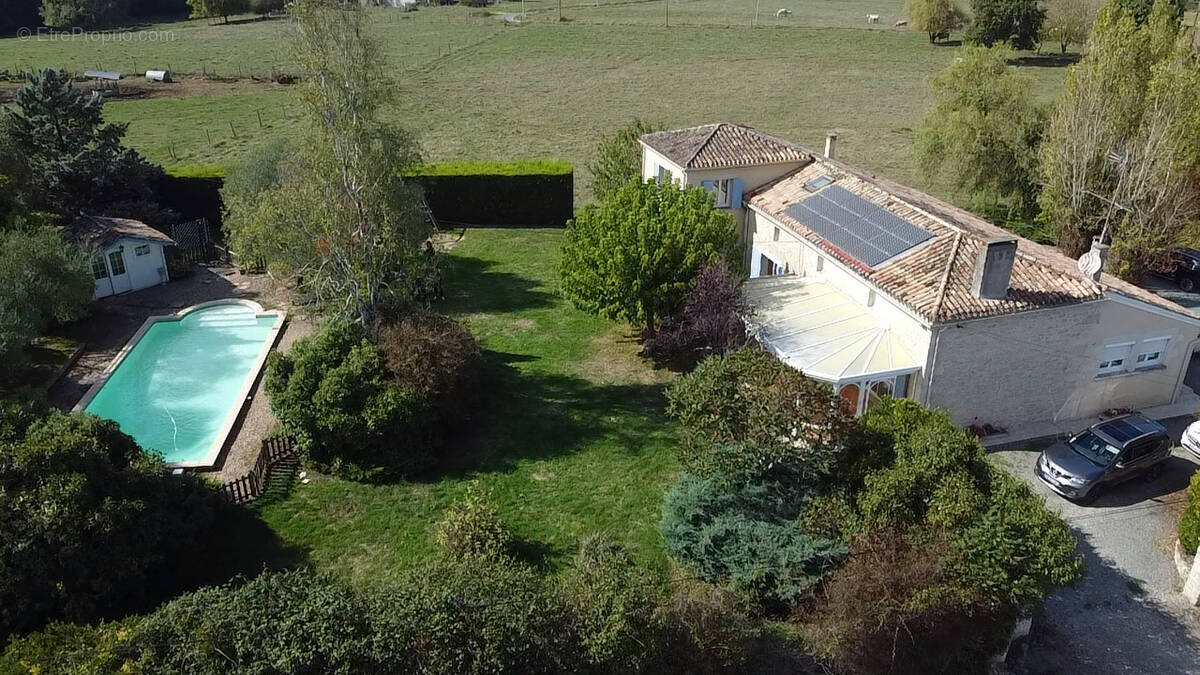 Maison à MONSEGUR