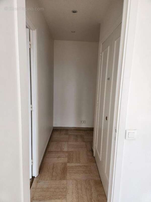   - Appartement à ANTIBES