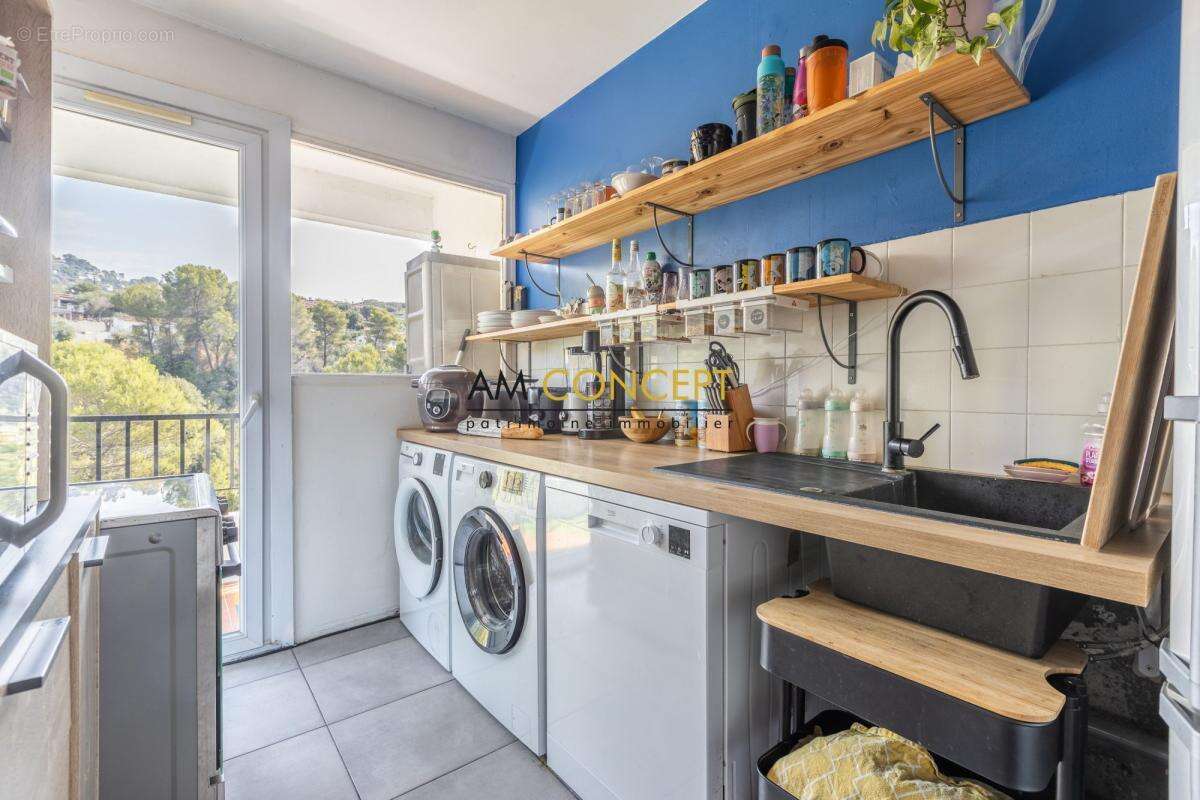 Bel Appartement T4 Lumineux - La Trinité - Les chênes verts - photo 11