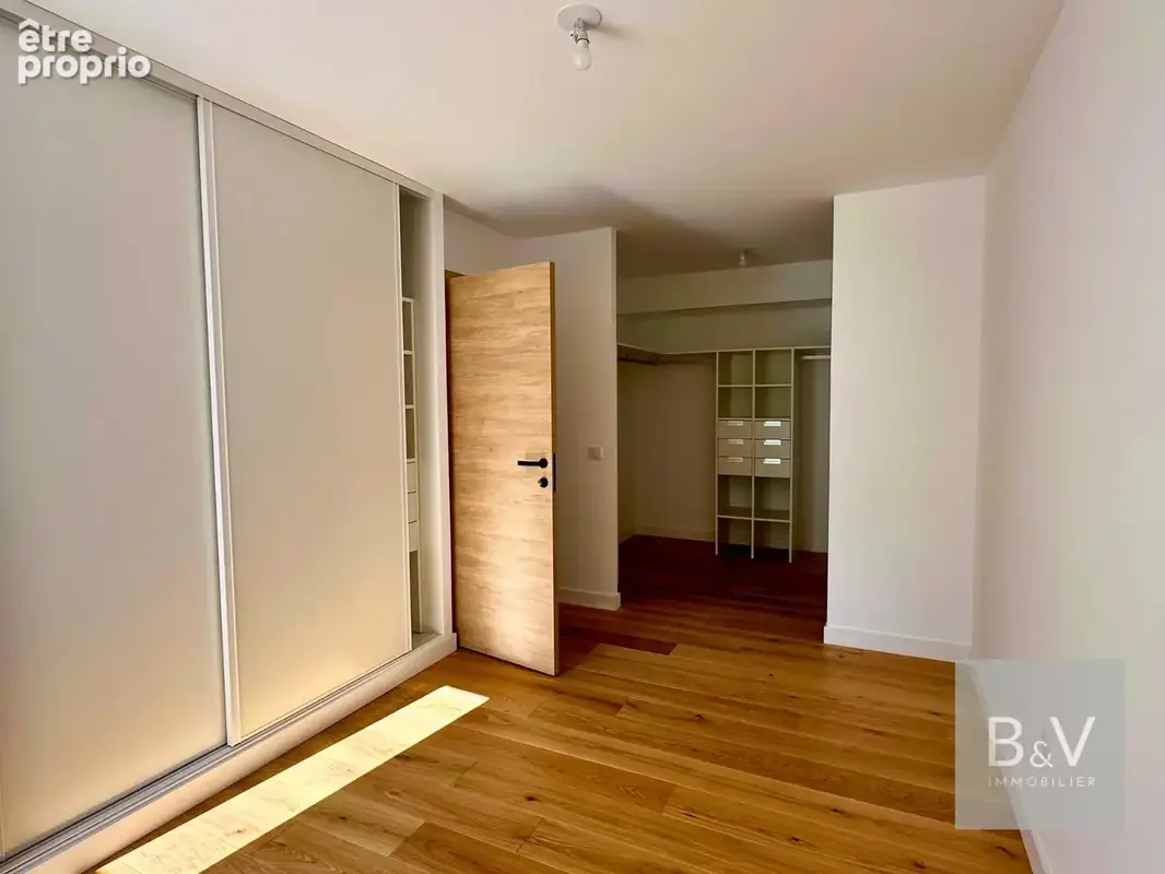Appartement d’exception 4 pièces de 97 m² avec balcon - photo 2