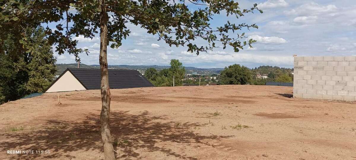 Terrain à BRIVE-LA-GAILLARDE