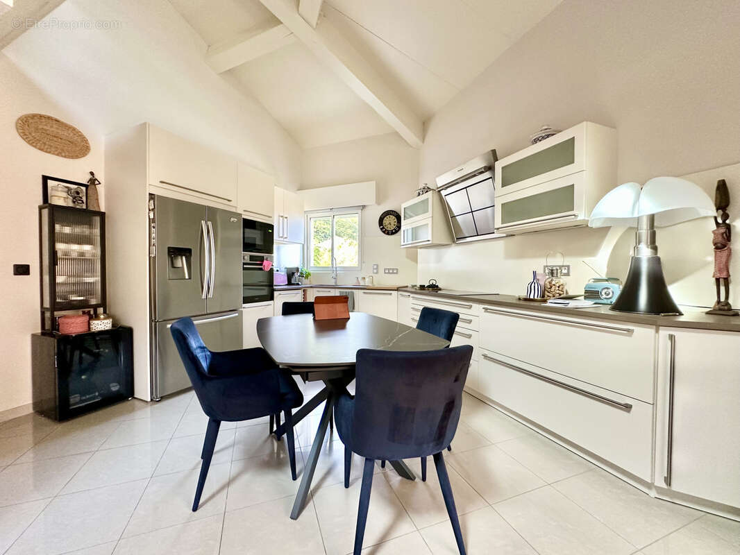 Appartement à ROQUEBRUNE-CAP-MARTIN