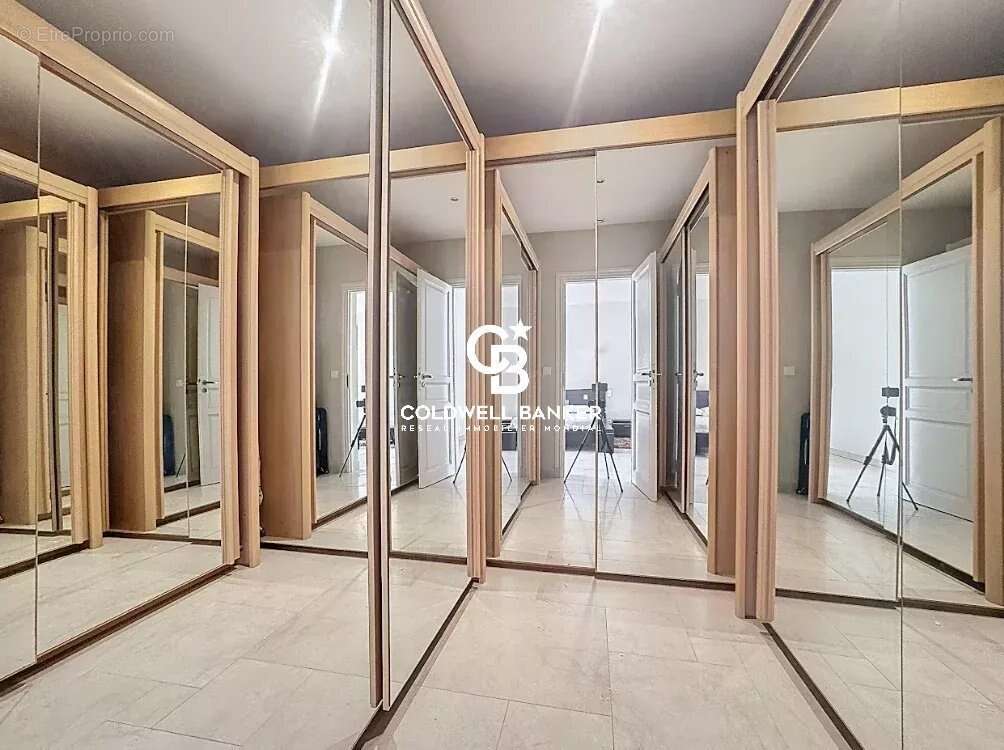 Maison à PUGET-SUR-ARGENS