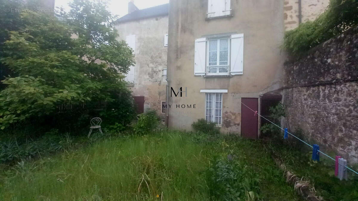 Maison à MORTAGNE-AU-PERCHE