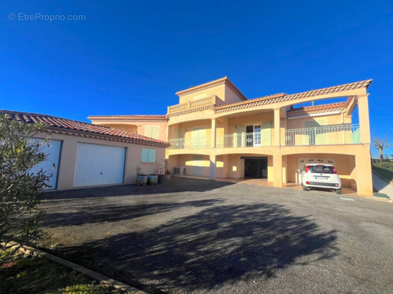 Maison à SAINTE-DODE