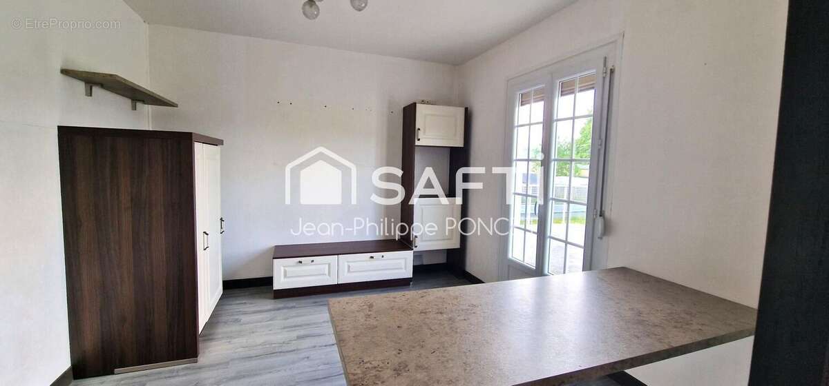 Photo 9 - Maison à MONTESCOURT-LIZEROLLES